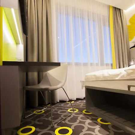 Hotel Qubus 3*