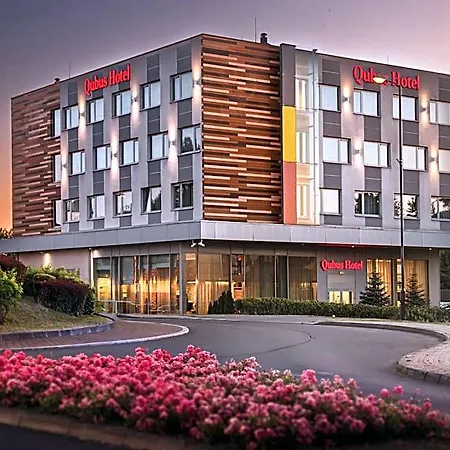 Qubus Hotel 3*