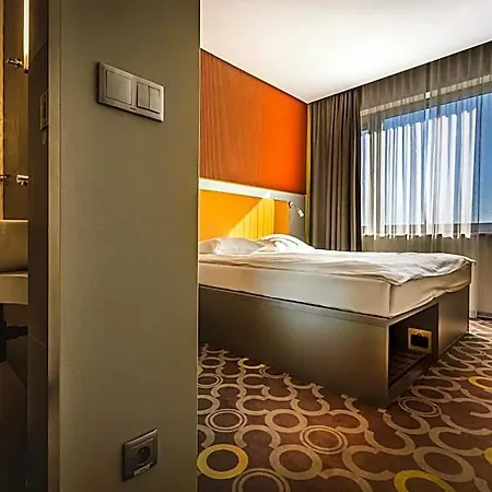 Qubus Hotel Żory