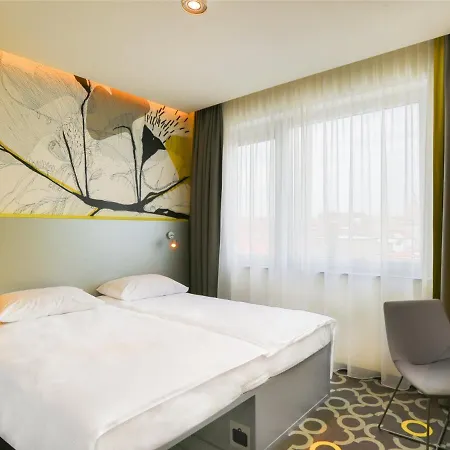 Qubus Hotel Żory